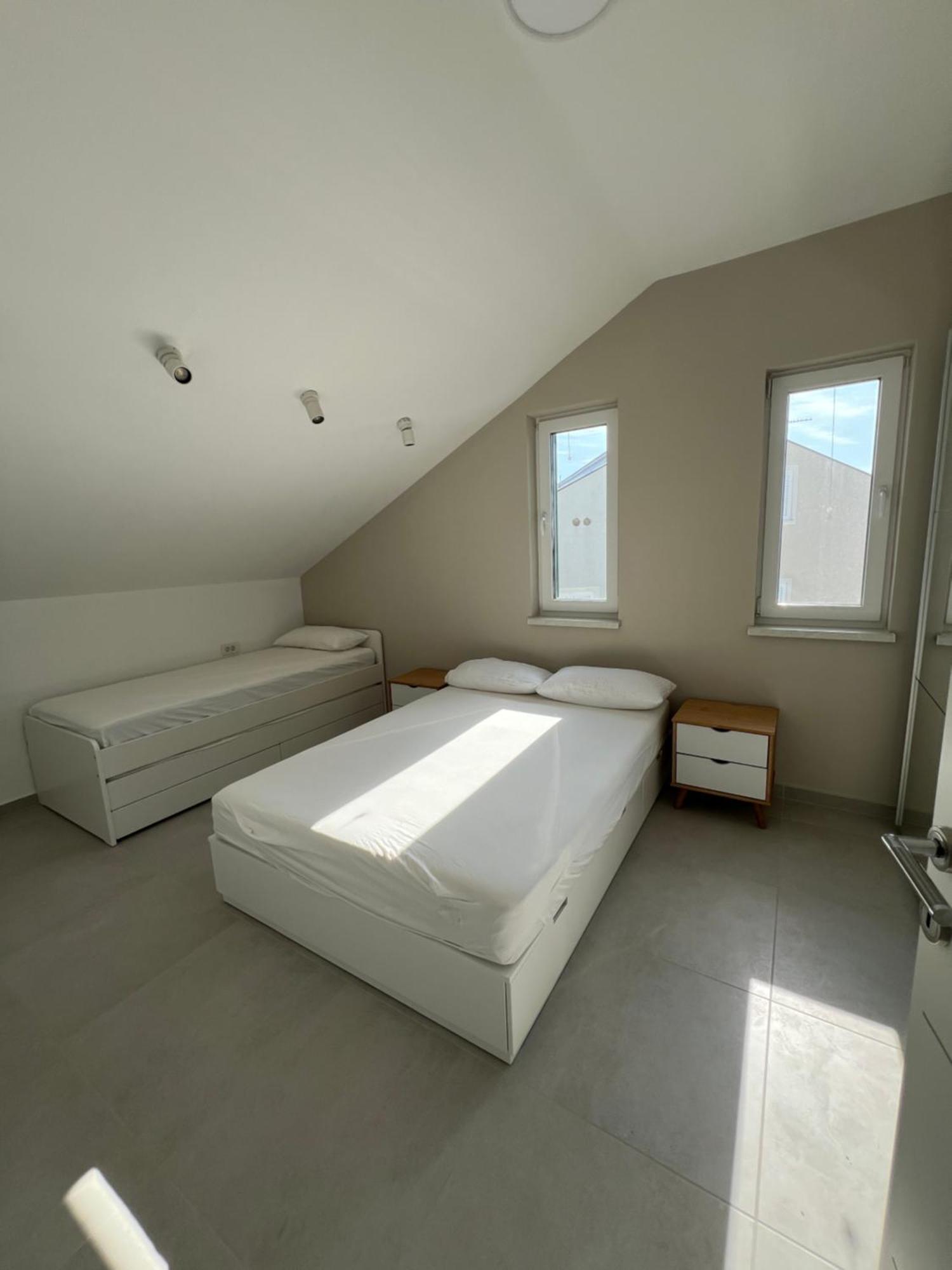Apartmán Penthouse Sky Deluxe Novalja Exteriér fotografie